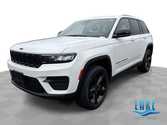 JEEP GRAND CHEROKEE 2022 1C4RJHAG3N8584157 image